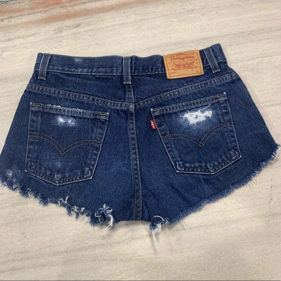 Levi’s cutoff denim shorts - Picture 2 of 6
